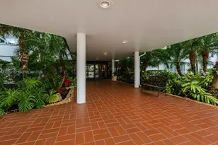 3800 Hillcrest Dr, Hollywood, FL 33021 - Photo 3