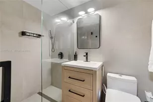 2445 Lake Pancoast Dr, Miami Beach, FL 33140 - Photo 21