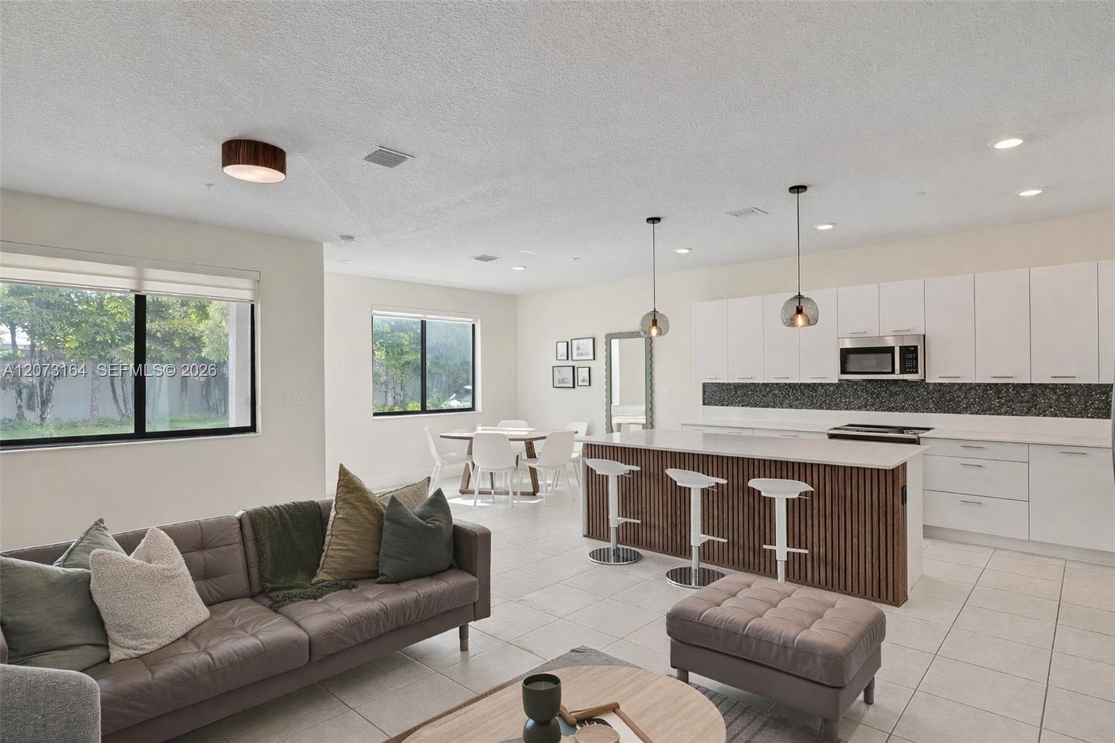 8001 NW 41st St #F-109 - 8001 NW 41st St #F-109, Doral, FL 33166 Luxury Property | Jose Angel Pina