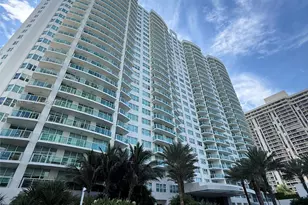 20201 E Country Club Dr, Aventura, FL 33180 - Photo 21