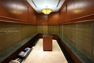 20201 E Country Club Dr, Aventura, FL 33180 - Photo 35