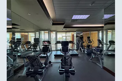 20201 E Country Club Dr #308, Aventura, FL 33180 - Photo 25