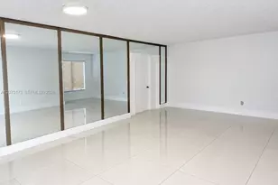 11221 SW 33rd Cir Pl, Miami, FL 33165 - Photo 5