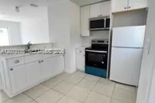 1613 NW 16th Ave, Miami, FL 33125 - Photo 9