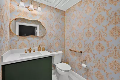 Turnkey Permanent Makeup & Beauty Studio For Sale in Westchester, Miami, FL 33165 - Photo 17