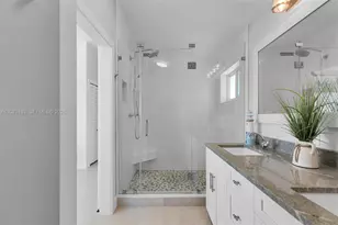 122 Court Contessa, Islamorada, FL 33036 - Photo 59