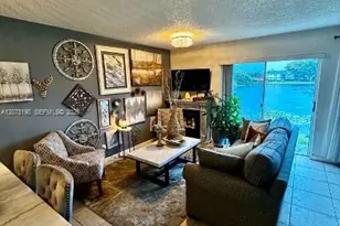 333 SW 86th Ave, Pembroke Pines, FL 33025 - Photo 5