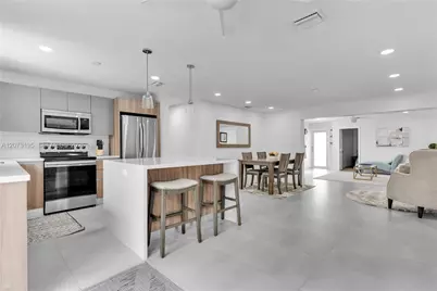 617 NW 30th Ct, Wilton Manors, FL 33311 - Photo 9