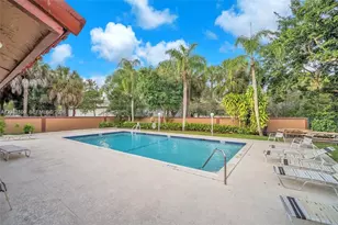 8601 NW 34th Pl, Sunrise, FL 33351 - Photo 21