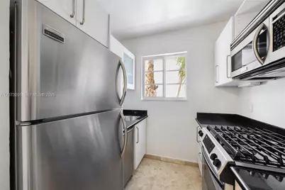 3915 N Meridian Ave #201, Miami Beach, FL 33140 - Photo 25