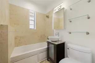 3915 N Meridian Ave, Miami Beach, FL 33140 - Photo 11