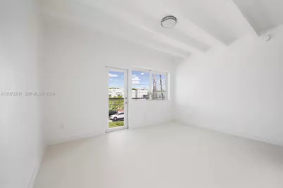3915 N Meridian Ave #201, Miami Beach, FL 33140 - Photo 13