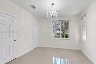 1090 SW 156th Ave, Pembroke Pines, FL 33027 - Photo 7