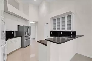 1090 SW 156th Ave, Pembroke Pines, FL 33027 - Photo 17