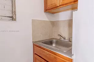 528 SW 21st Ave, Miami, FL 33135 - Photo 11