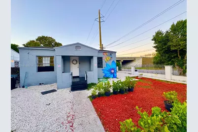 301 NW 37th St #CU1, Miami, FL 33127 - Photo 13