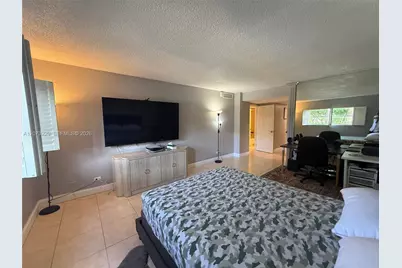 800 NE 195th St #211, Miami, FL 33179 - Photo 27