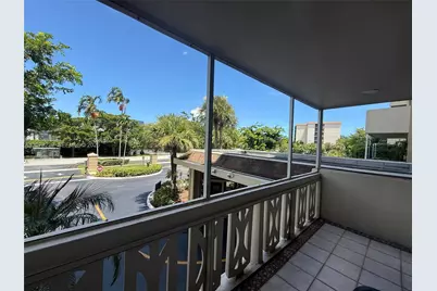 800 NE 195th St #211, Miami, FL 33179 - Photo 31