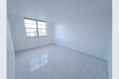 300 Bayview Dr #603, Sunny Isles Beach, FL 33160 - Photo 7