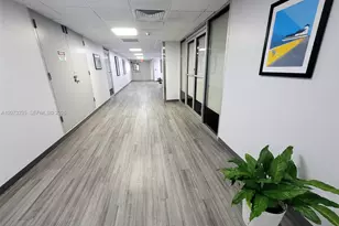 300 Bayview Dr, Sunny Isles Beach, FL 33160 - Photo 17