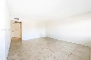 382 Wellington K, West Palm Beach, FL 33417 - Photo 3