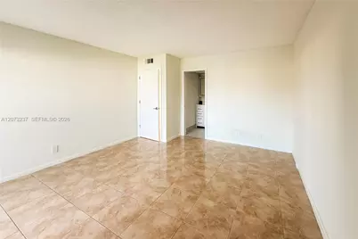 382 Wellington K #382, West Palm Beach, FL 33417 - Photo 11