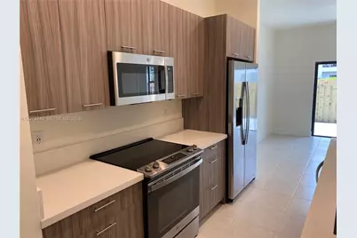 7915 NW 104th Ave #4, Doral, FL 33178 - Photo 5