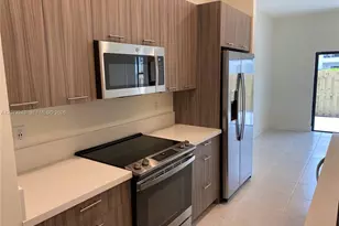 7915 NW 104th Ave, Doral, FL 33178 - Photo 5