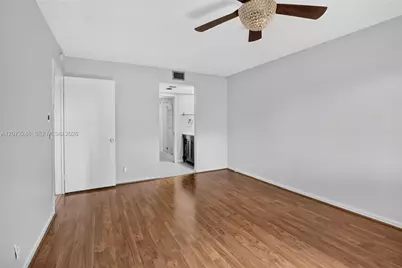 900 SW 125th Way #105R, Pembroke Pines, FL 33027 - Photo 23