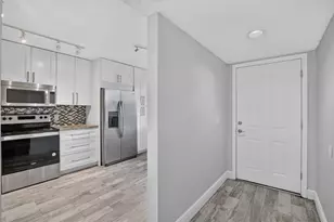 900 SW 125th Way, Pembroke Pines, FL 33027 - Photo 9