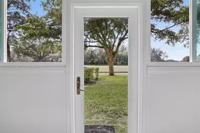900 SW 125th Way #105R, Pembroke Pines, FL 33027 - Photo 19