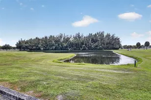 900 SW 125th Way, Pembroke Pines, FL 33027 - Photo 33