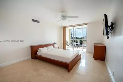 2000 Atlantic Shores Blvd #420, Hallandale Beach, FL 33009 - Photo 5