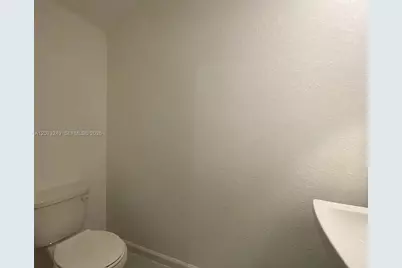 2810 NW 181st St, Miami Gardens, FL 33056 - Photo 11