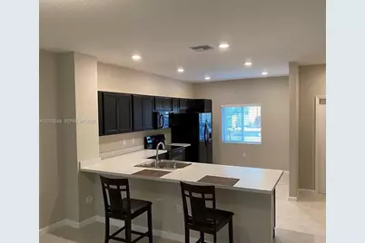 2810 NW 181st St, Miami Gardens, FL 33056 - Photo 3