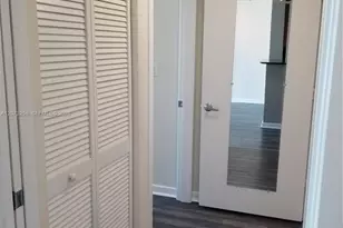 335 S Biscayne Blvd, Miami, FL 33131 - Photo 9