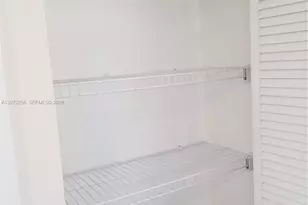 335 S Biscayne Blvd, Miami, FL 33131 - Photo 11