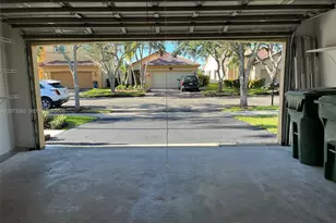 1542 Presidio Dr, Weston, FL 33327 - Photo 15