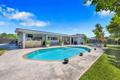8144 SW 205th Ter, Cutler Bay, FL 33189 - Photo 11