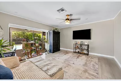 8144 SW 205th Ter, Cutler Bay, FL 33189 - Photo 5