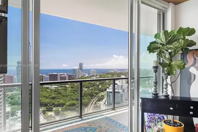 79 SW 12th St #PH3904-S, Miami, FL 33130 - Photo 1