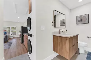 10430 Sunset Strip, Sunrise, FL 33322 - Photo 23