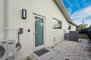 10430 Sunset Strip, Sunrise, FL 33322 - Photo 3