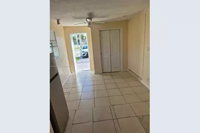 2300 NW 15th Ct, Fort Lauderdale, FL 33311 - Photo 3