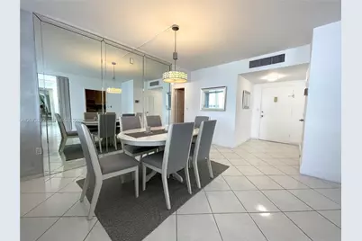 5001 Collins Av #15D, Miami Beach, FL 33140 - Photo 9