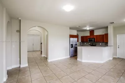 20365 SW 129th Ave Dr, Miami, FL 33177 - Photo 5