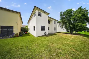 9371 W 35th Ave, Hialeah, FL 33018 - Photo 25