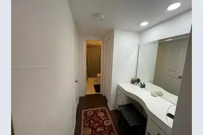 1001 Hillcrest Ct #215, Hollywood, FL 33021 - Photo 11