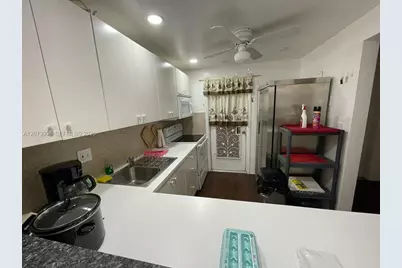 1001 Hillcrest Ct #215, Hollywood, FL 33021 - Photo 7