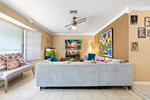 5009 SW 104th Ave, Cooper City, FL 33328 - Photo 7